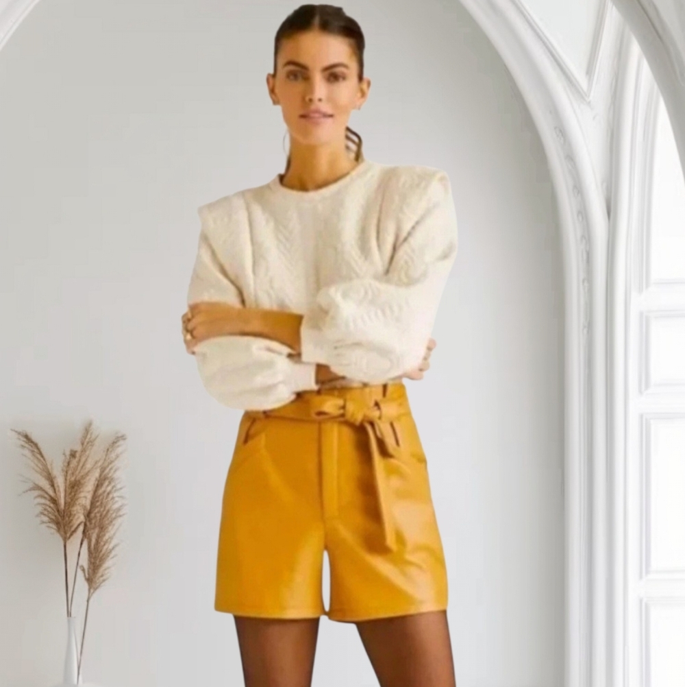 AVEC LES FILLES Faux leather shorts Size XS
